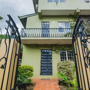 The Valley Oasis Bed & Breakfast